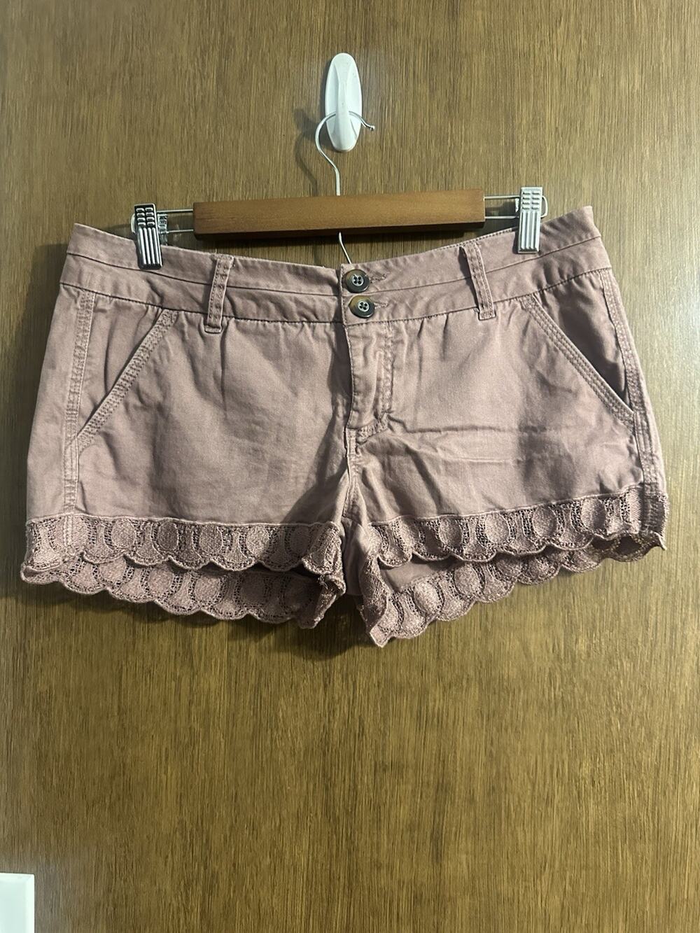 Buckle Dusty Mauve Lace-Trim High Waist Shorts